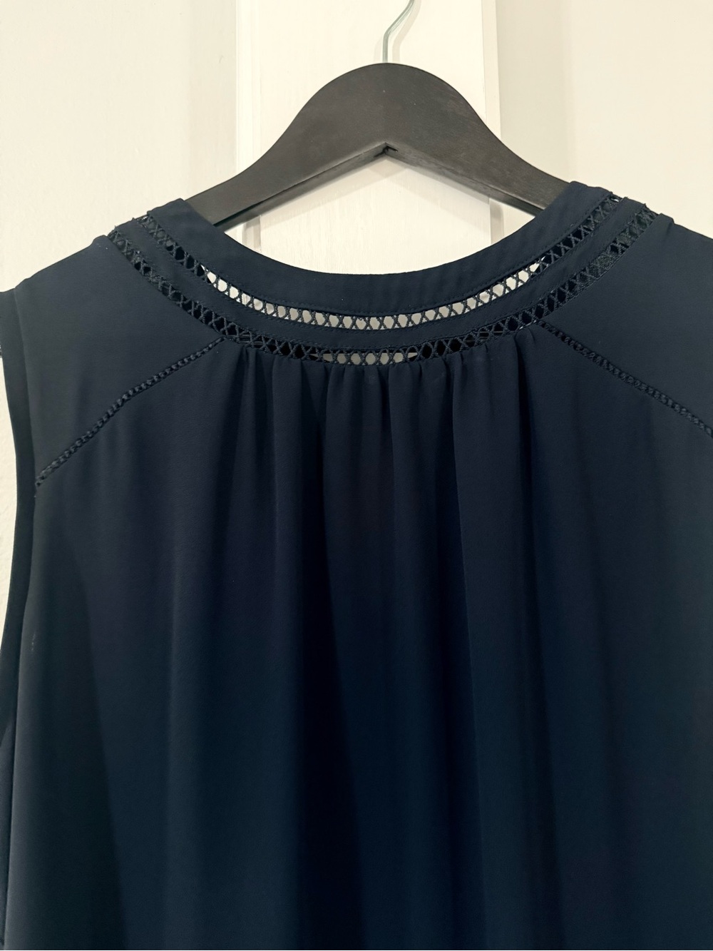 LOFT Navy Crochet-Trim Sleeveless Camisole - Picture 3 of 6